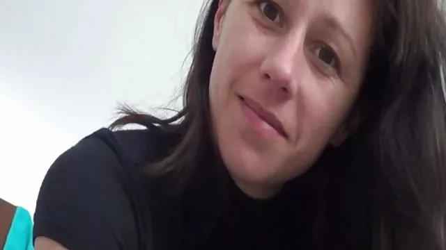一對黑人分享一個白色的屁股