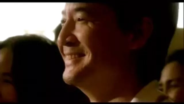 20歲的男孩打破了他成熟的屁股