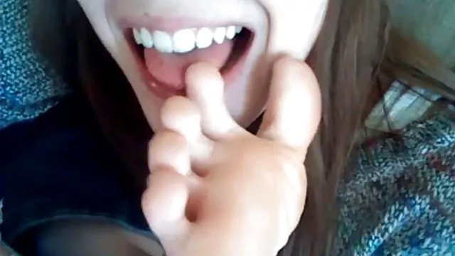 催眠色情女星接受強烈的肛門